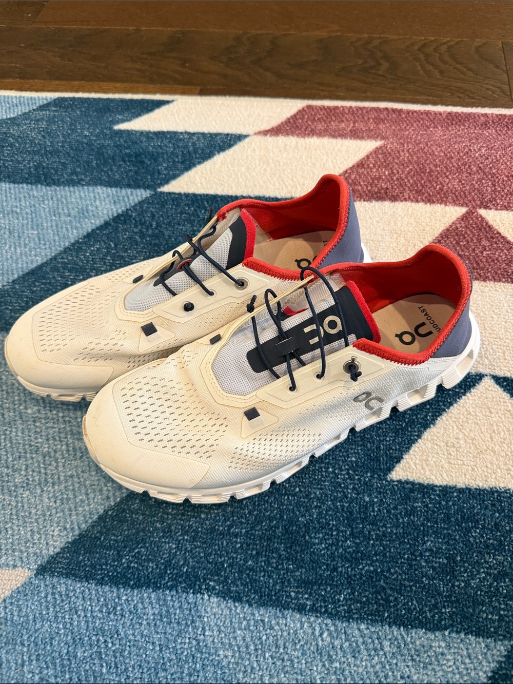 On Cloud 5 Coast Ivory Ink 3MD10531982 Men’s Size 10.5 Navy Packable Sneakers